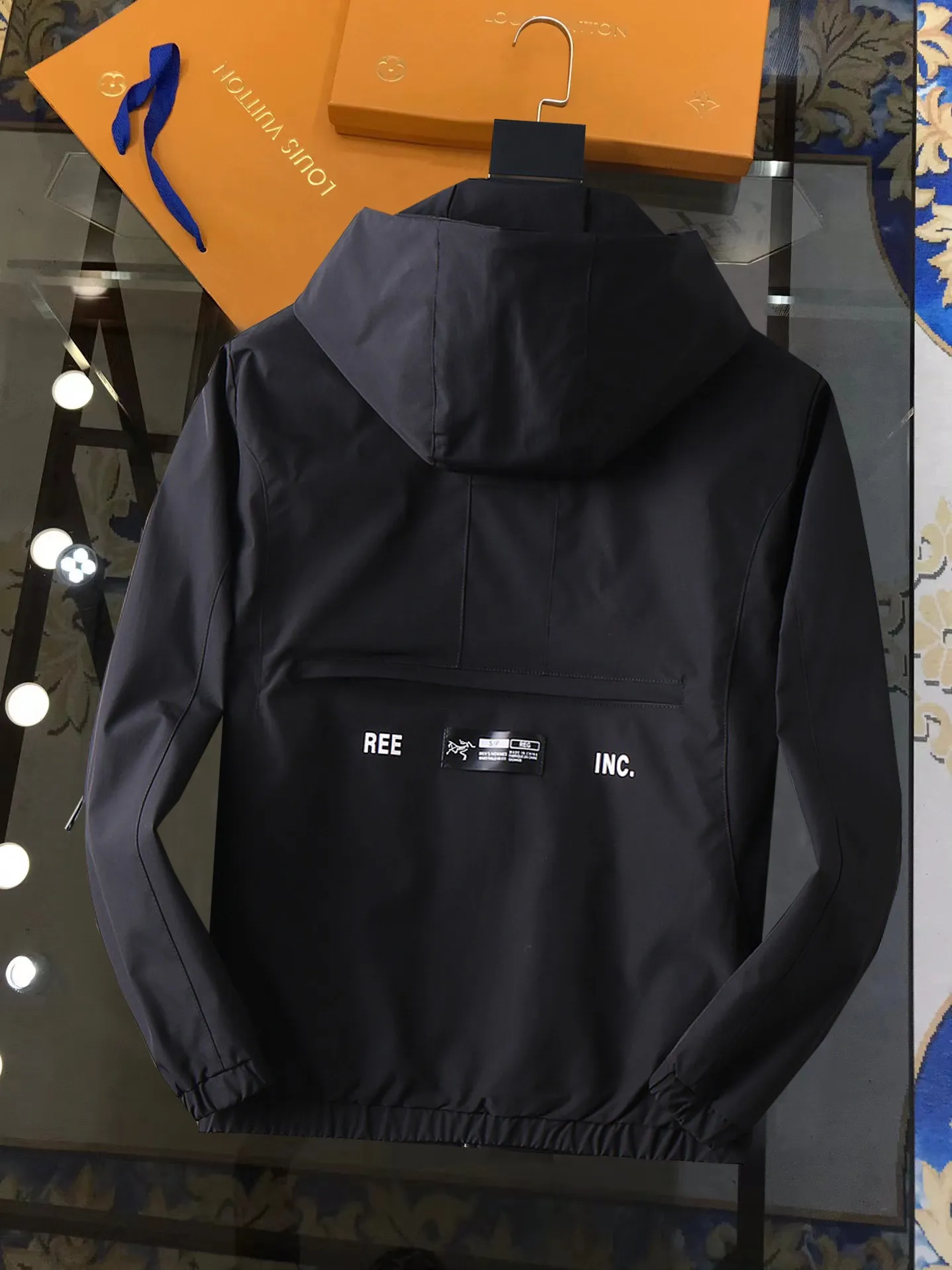 Same Style， ， ！2026 New Arrival ，Original Premium ！ Breathable ， ， ， Quality。 ！ ， ！Sizes：M～3XL